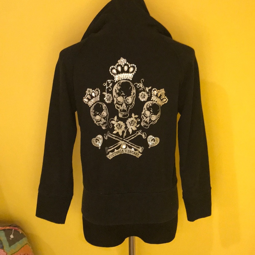 Victoria’s Secret skull hoodie. ☠️💀